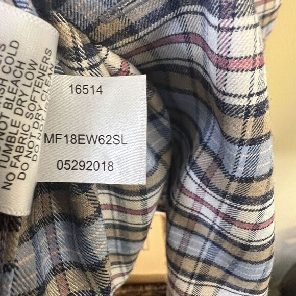 Peter Millar Button Shirt Men's Large Blue Tan Plaid Long Sleeve Casual Preppy - Picture 10 of 11